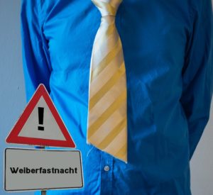 Weiberfastnacht abgeschnittene Krawatte