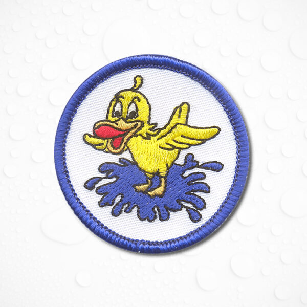 Schwimmabzeichen Ente, gestickter Aufnäher mit blauem Kettelrand